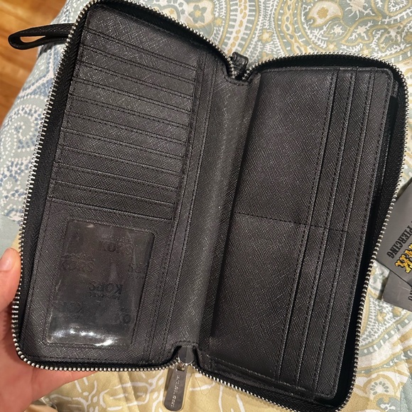 Michael Kors Wristlet - Picture 2 of 3